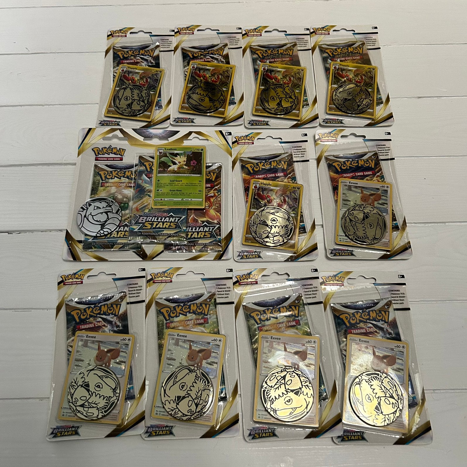 Groot aantal Pokemon Brilliant stars blister packs, Hobby en Vrije tijd, Ophalen of Verzenden