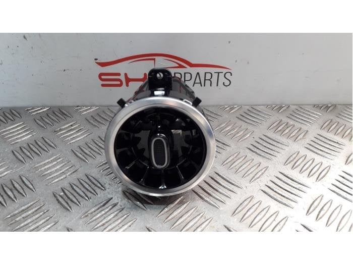 Luchtrooster Dashboard van een Mercedes A-Klasse, Gebruikt, -, Ophalen of Verzenden, -