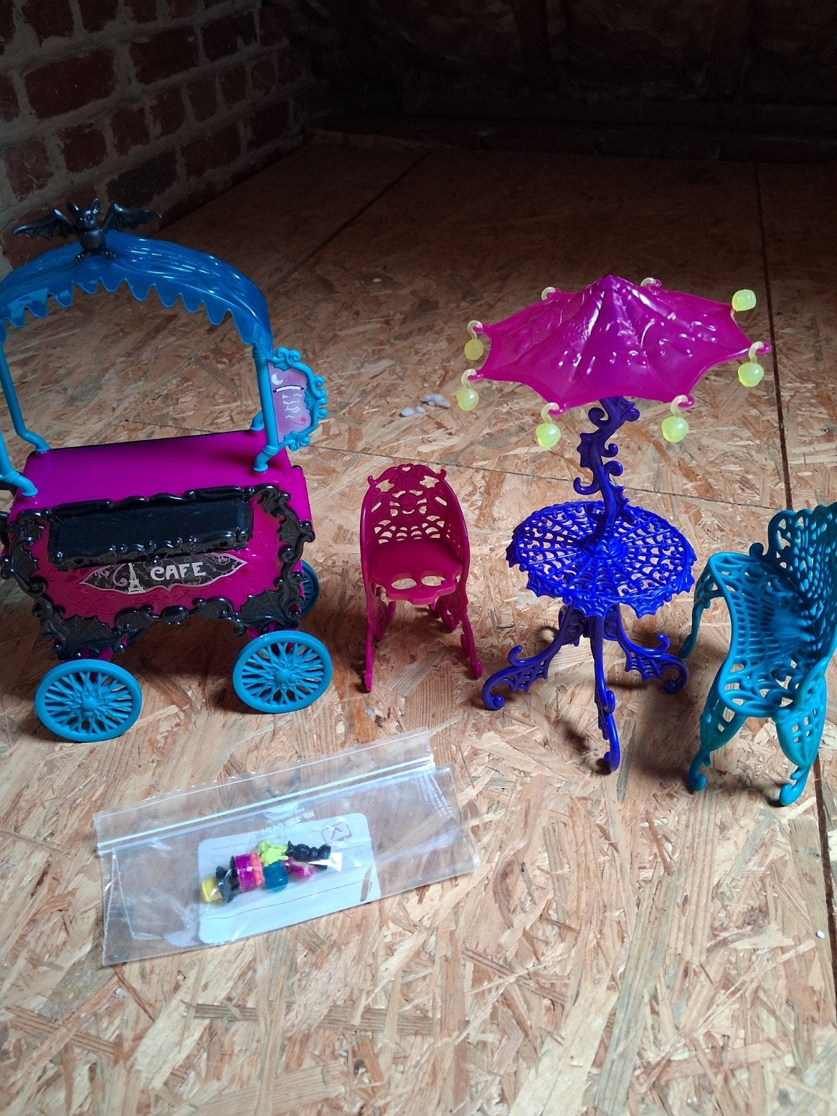 Carrosse Monster high, Ophalen