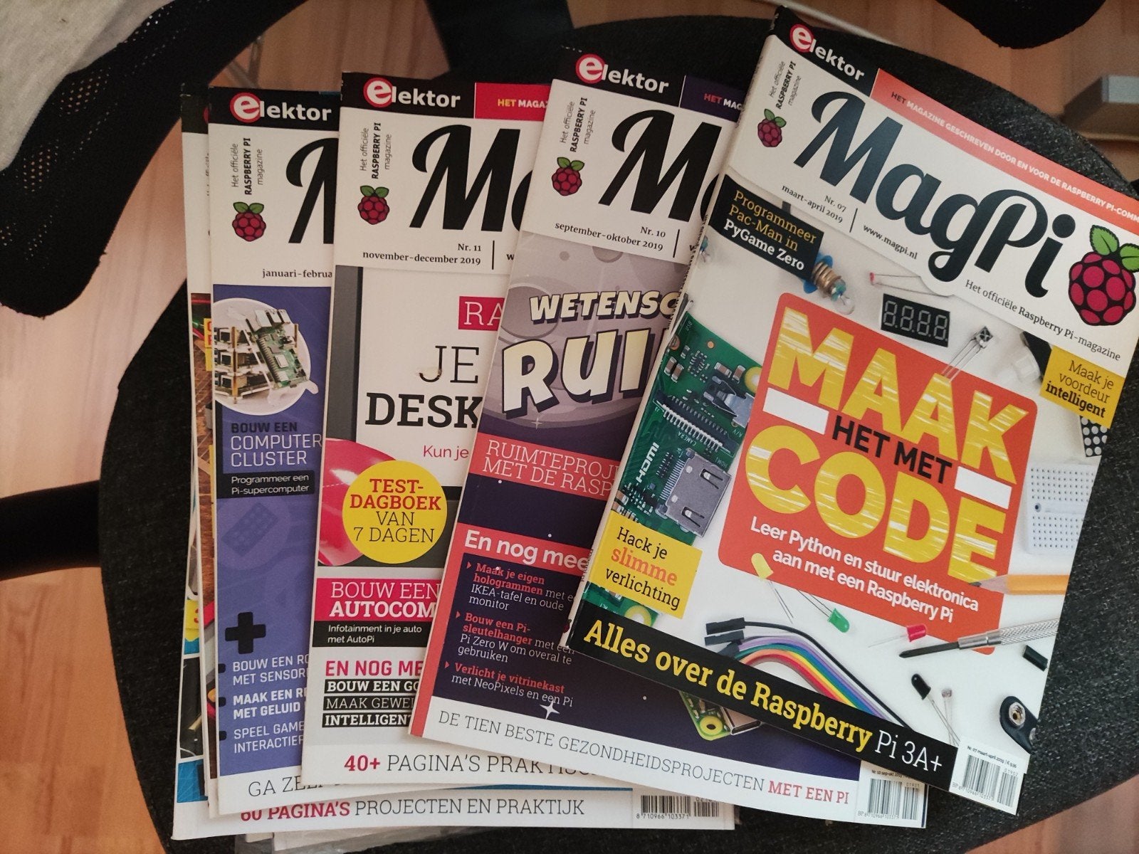 Selectie MagPi magazines 2019-2022, Enlèvement
