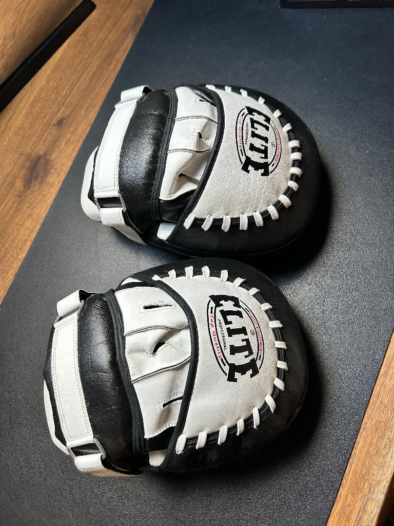 Elite boks-pads / focus mitts (paar), Sport en Fitness, Ophalen, Gebruikt, Overige, Vechtsportmaterialen