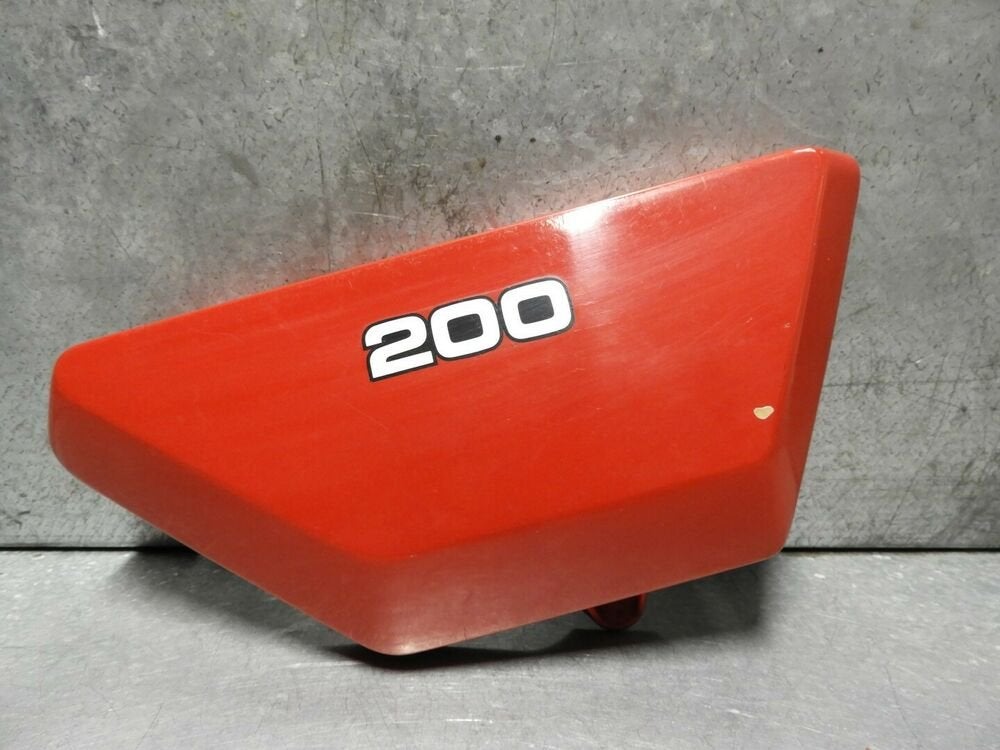 RD200 1977 - 1979 Yamaha Cover Cover onder zadel D1-44087, Motoren