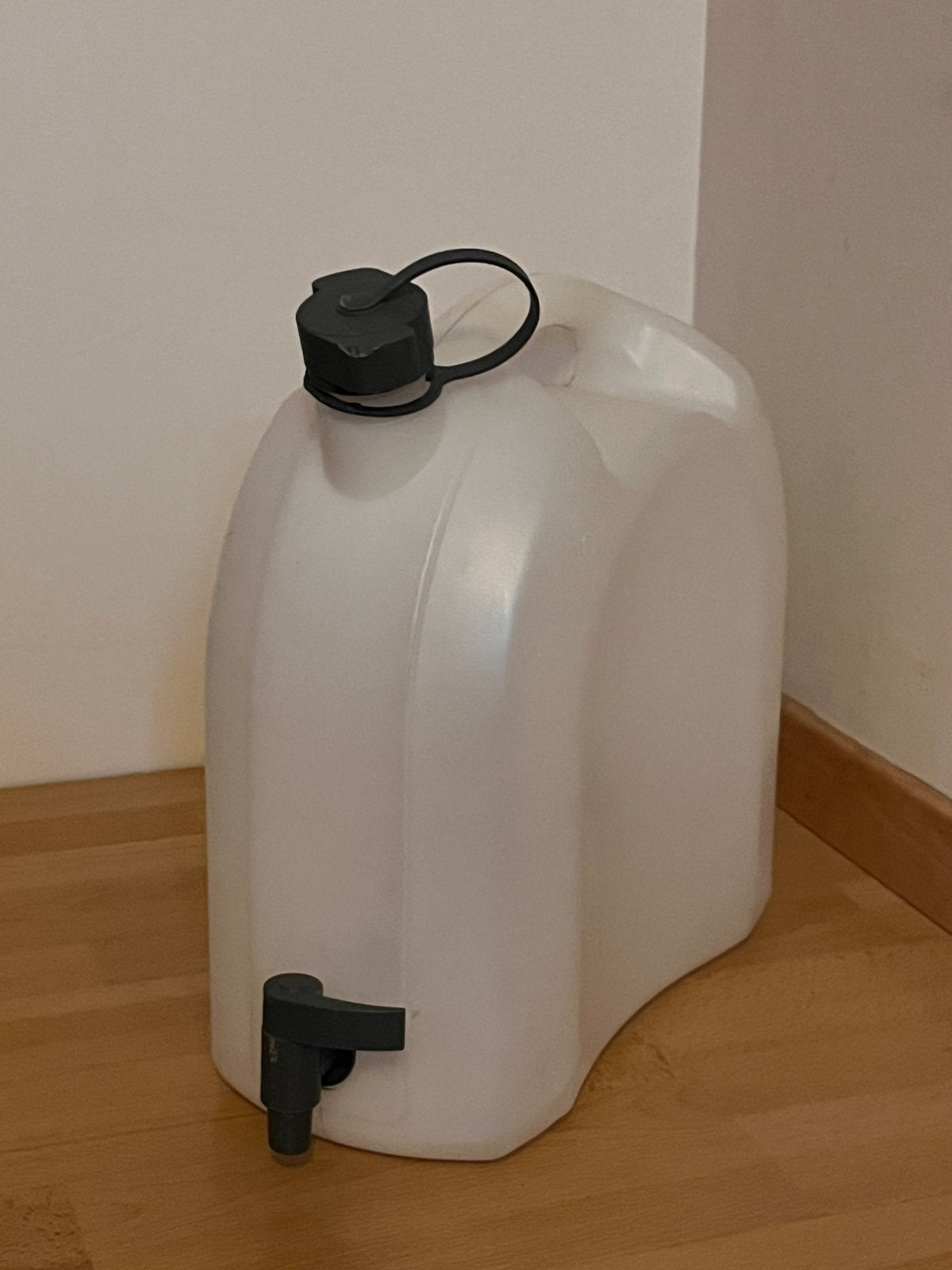 Jerrycan 10 l zware kwaliteit, Caravans en Kamperen, Ophalen, Gebruikt