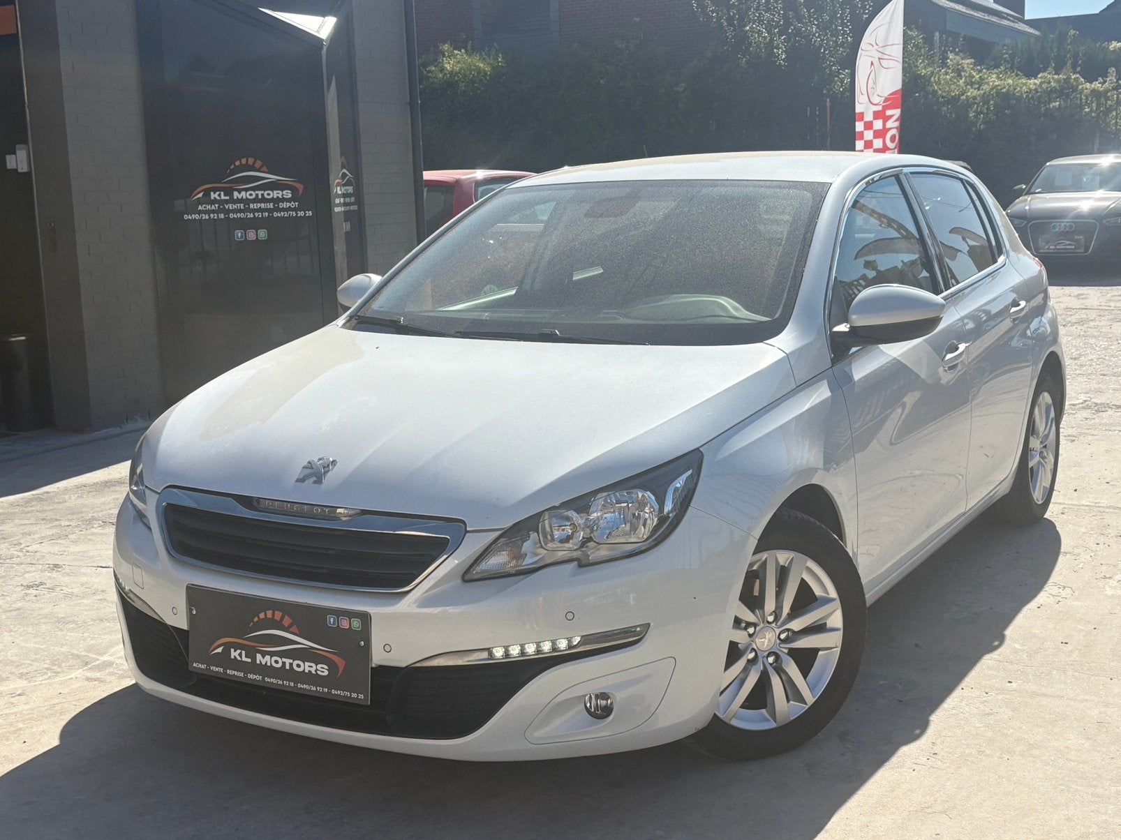 PEUGEOT 308 1.2i ESSENCE 149 000KM CARPASS 2015 EURO 6B, Autos, Peugeot, Achat, Euro 6, Entreprise, Boîte manuelle