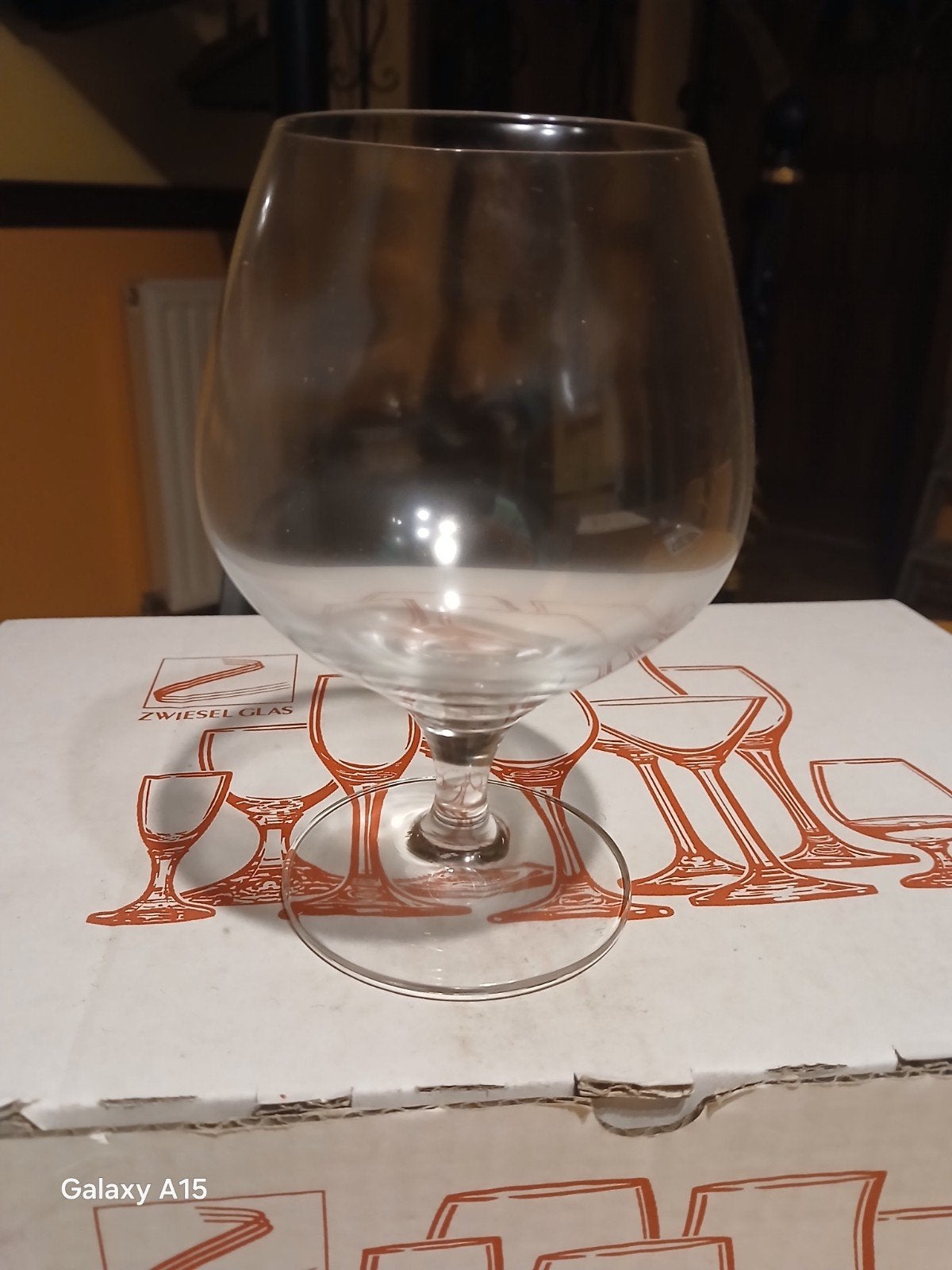 verres à cognac, Enlèvement