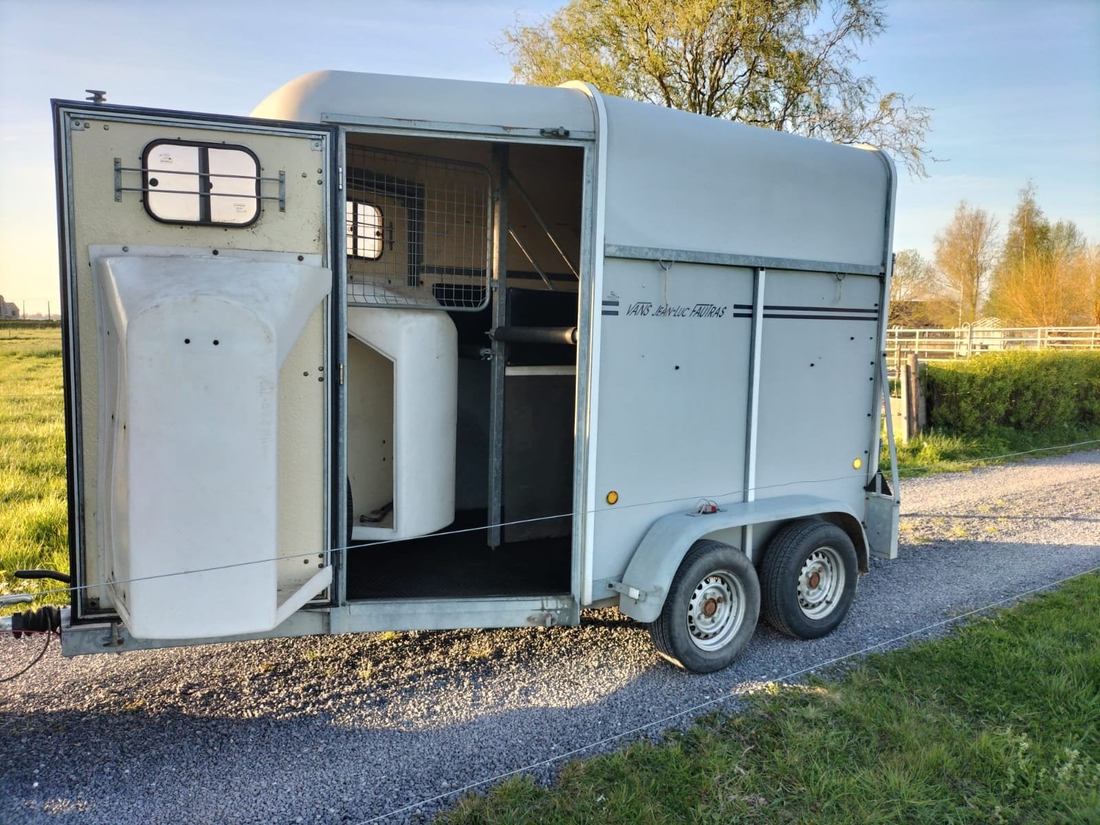 fautras paarden trailer, Ophalen, Gebruikt, Polyester, 2-paards trailer