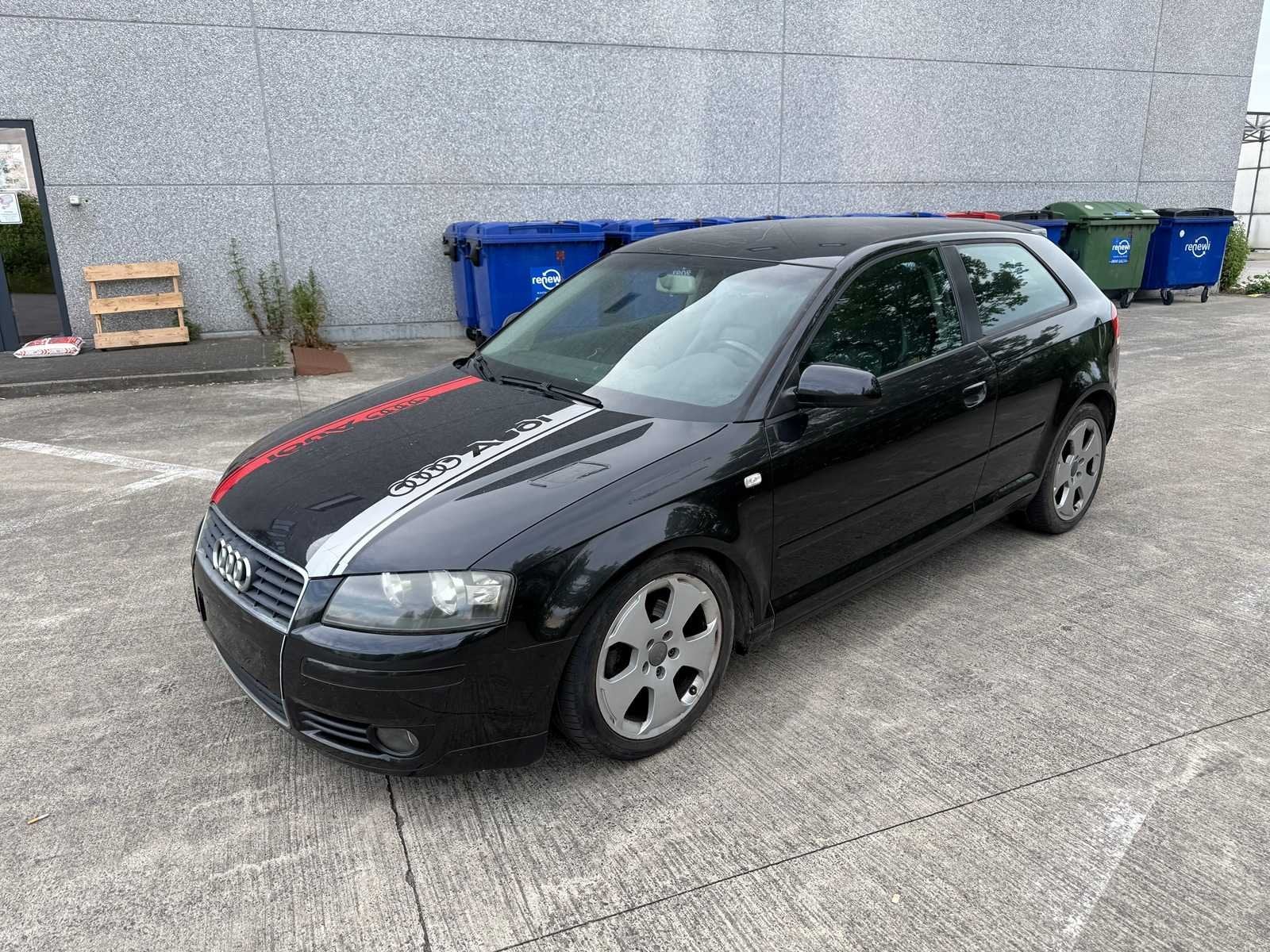 AUDI - 2004 - A3 - Personenauto, Gebruikt, Bedrijf, Diesel, Overige carrosserie