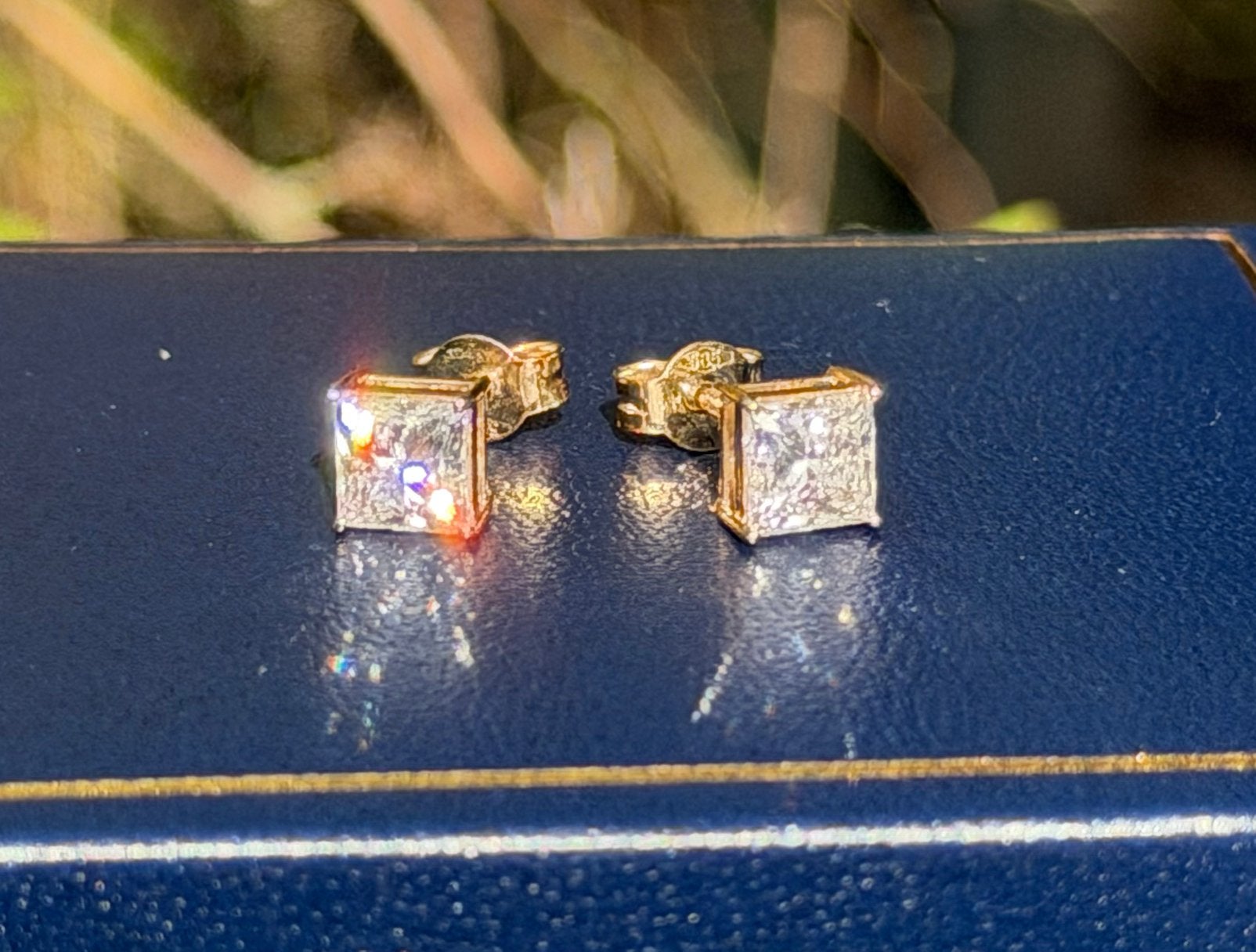 Geel gouden oorbellen met VVS diamant 1.43ct en certificaat!, Bijoux, Sacs & Beauté, Or, Avec pierre précieuse, Neuf, Puces ou Clous