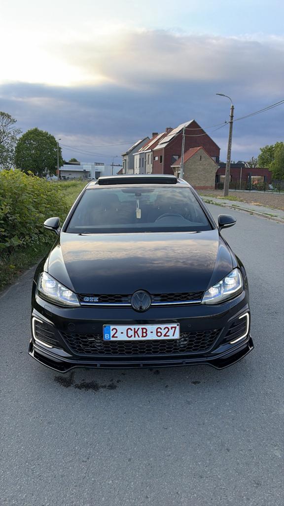 Volkswagen golf 7 GTE, Autos, Volkswagen, Particulier, Golf, Euro 6, Berline, 5 portes, Noir, Noir, Tissu, Traction avant, Carnet d'entretien