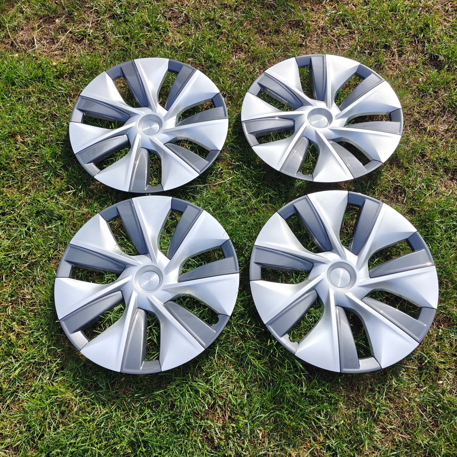 Wieldoppen velgen Gemini 19 inch Tesla model Y, Ophalen
