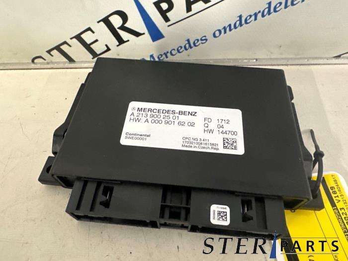 Ordinateur réservoir automatique d'un Mercedes E-Klasse, 3 mois de garantie, Utilisé, -, -