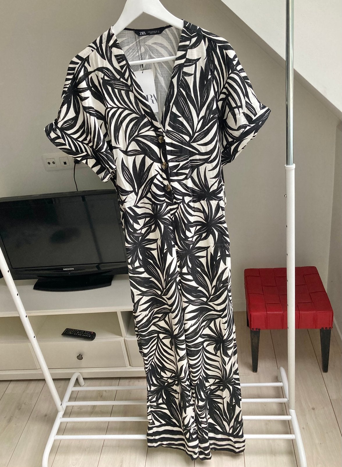 Jumpsuit Zara NIEUW, Kleding | Dames, Ophalen of Verzenden, Nieuw, Maat 38/40 (M), Meerkleurig
