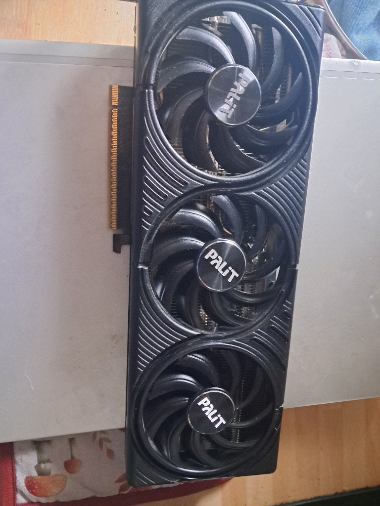 Nvidia RTX 5070 Palit Infinity, Computers en Software, Overige soorten, Ophalen of Verzenden, Zo goed als nieuw, HDMI