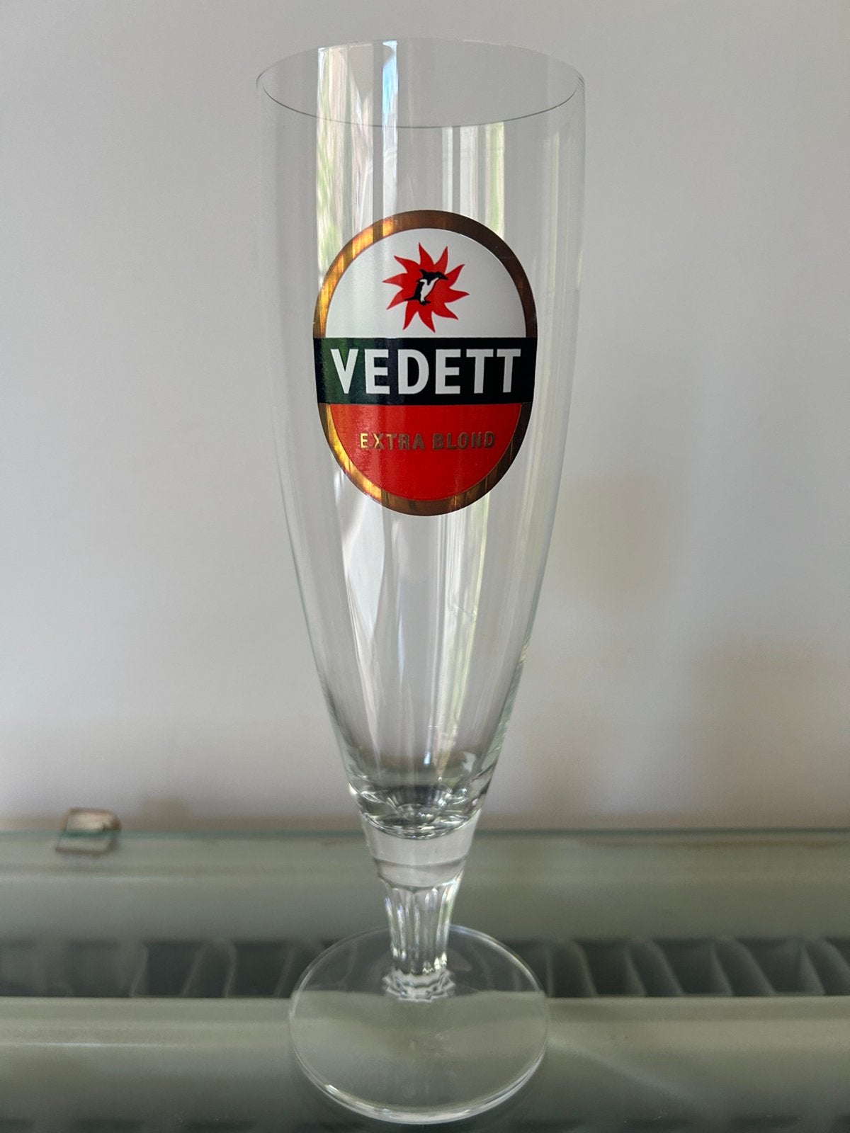 Verres à bière Vedett 33cl à logo rouge et blanc, Enlèvement, Comme neuf