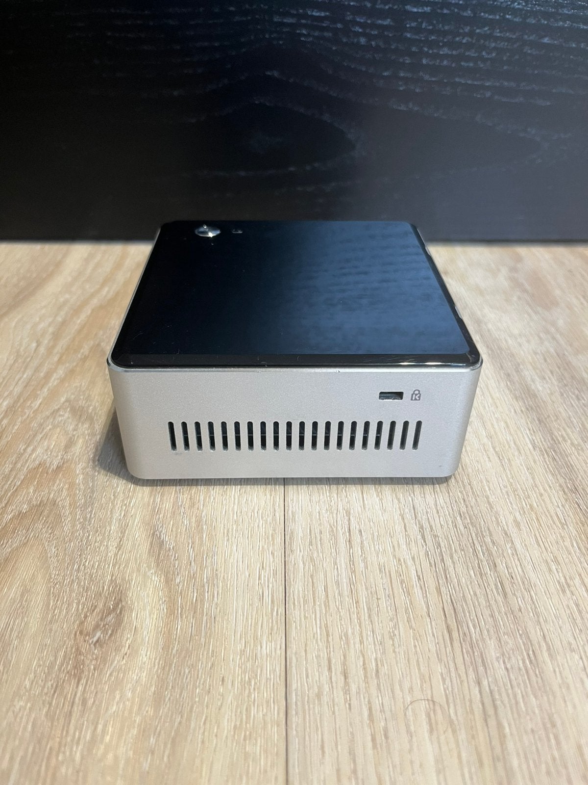 Intel NUC5i7RYH i7 – Barebone Mini PC, Enlèvement ou Envoi, Comme neuf, HDD