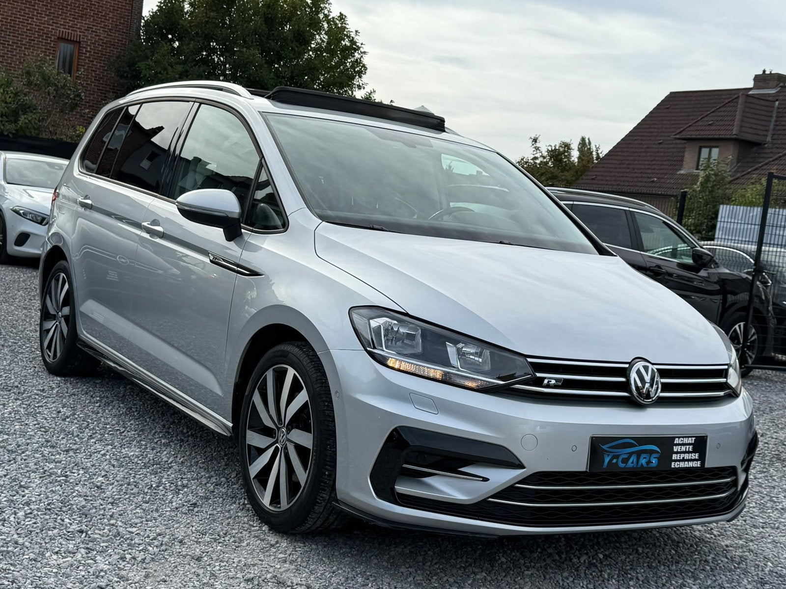 VW TOURAN 1.2TSI //R LINE//TOIT PANO…, 4 cilinders, Multifunctioneel stuurwiel, Bedrijf, 5 deurs