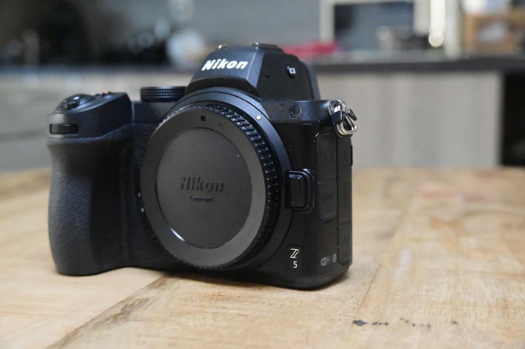 Nikon Z5 (6200 clicks), TV, Hi-fi & Vidéo, Appareils photo numériques, Enlèvement ou Envoi, Comme neuf, 24 Mégapixel, Nikon