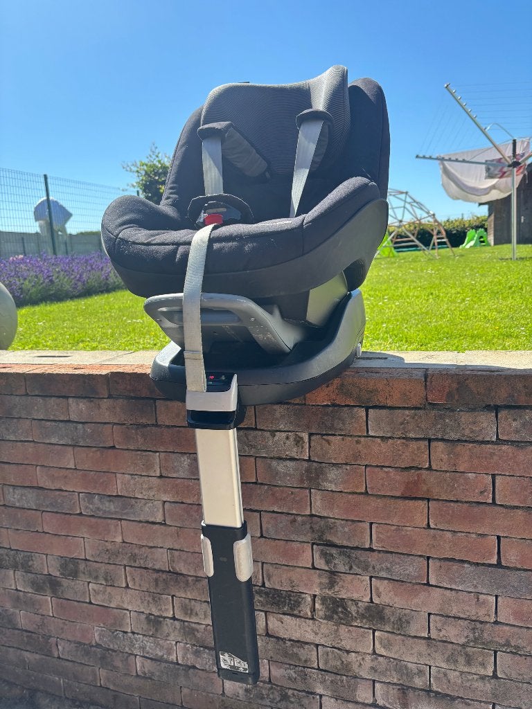Pearl autostoel + Familyfix Maxicosi, Ophalen, 9 t/m 18 kg, Zo goed als nieuw, Isofix