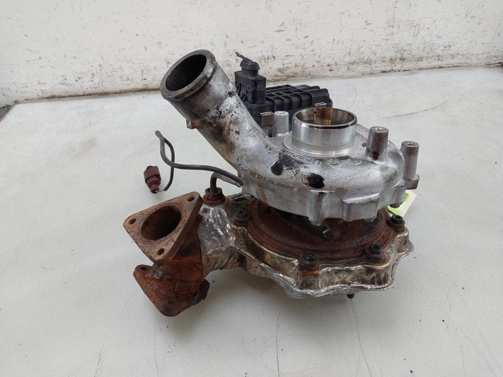 TURBOCOMPRESSEUR Porsche Cayenne II (92A) (01-2010/12-2018), Porsche Deutschland GmbH, Porscheplatz 1
70435  Stuttgart, DE, Porsche