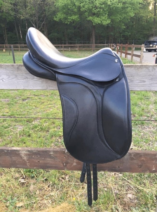 Dressuurzadel Kingsley, Kingsley, L (17.5 pouces), Moyen, Enlèvement