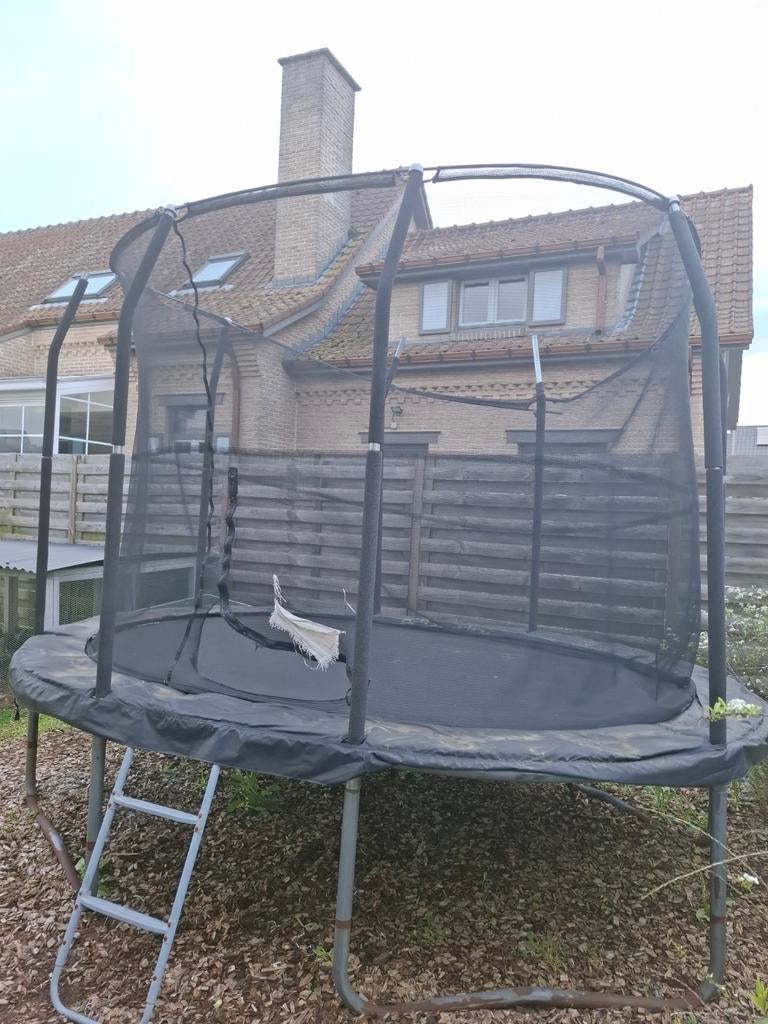 Trampoline jumpking, Ophalen