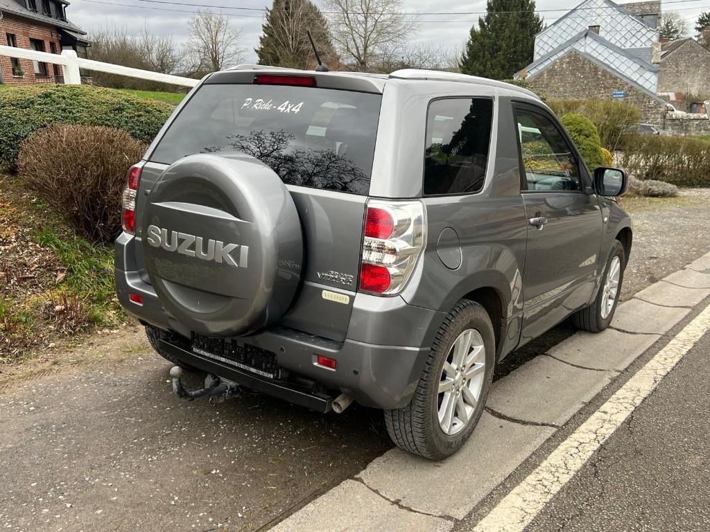 Suzuki Grand Vitara 1.9 DDIS 4X4, Autos, Cuir, Argent ou Gris, Achat, USB