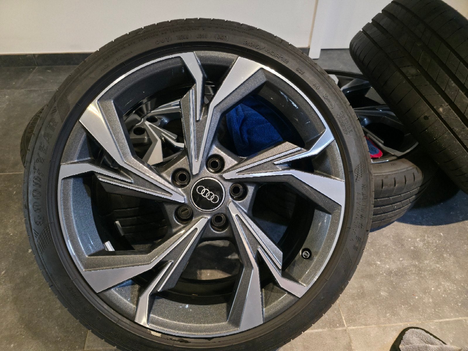 4GOODYEAR EAGLE F1 18INCH, Pneus hiver, Enlèvement, Pneu(s), 18 pouces