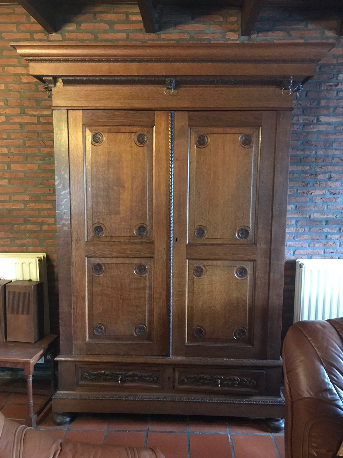 Grote antieke kast, Ophalen