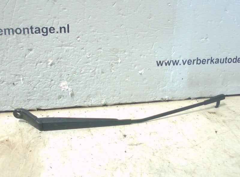 BRAS ESSUIE-GLACE AVANT DROIT Peugeot 407 (6C / J), Kontakt-peugeot@peugeot.com, Utilisé, Peugeot Deutschland GmbH, Bahnhofsplatz
65423  Rüsselsheim, DE