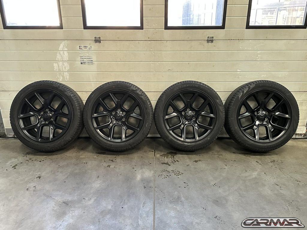 VERKOCHT 22" Originele Ram 1500 wielen | Pirelli all season, Autos : Pièces & Accessoires, Pneus & Jantes, Pneus et Jantes, 4 Saisons