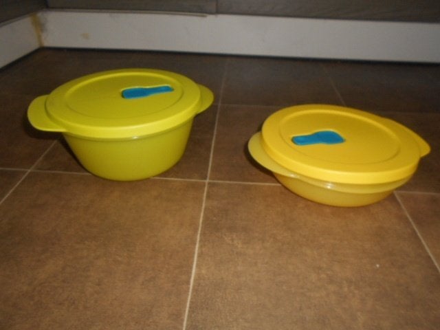 Tupperware/3 pièces pour 5 €/9 pièces pour 12€, Enlèvement ou Envoi, Comme neuf, Autres couleurs, Avec couvercle