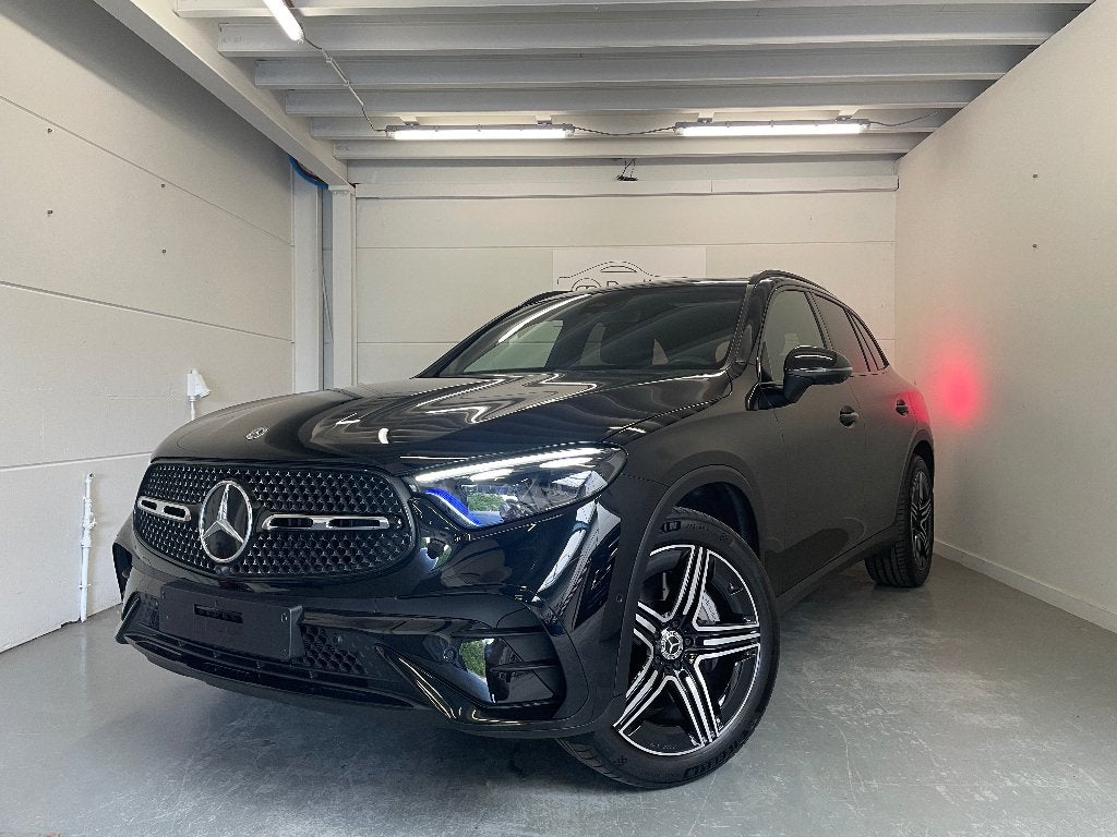 Mercedes-Benz - GLC300d - AMG Line - Pano dak, Auto's, Automaat, 4 cilinders, Zwart, Dealer onderhouden