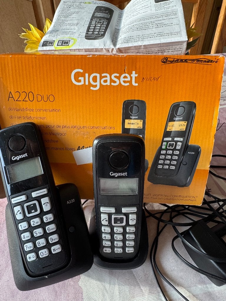 Gigaset A22O DUO, Telecommunicatie, Ophalen, Gebruikt, 2 handsets