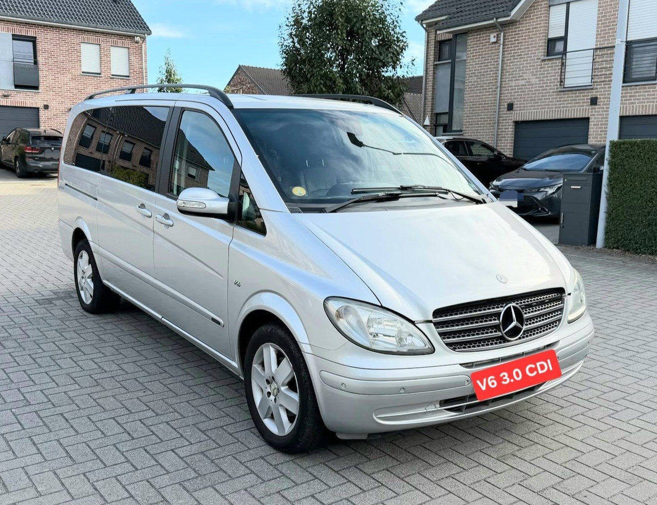 Mercedes viano V6 3.0 cdi 8 place, Autos, Cuir, Argent ou Gris, Achat, Bluetooth