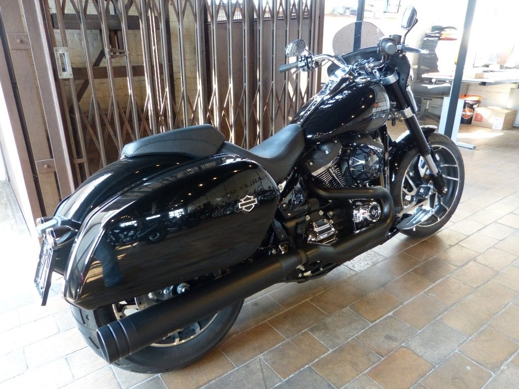 Harley-Davidson SOFTAIL FLSB Sport Glide (bj 2024), Motoren, Harley-Davidson, Meer dan 35 kW, Overig, Gentweg 32
9940  Evergem