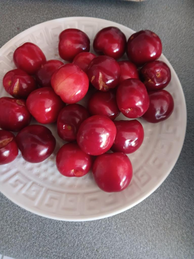 Cerises biologiques, Enlèvement