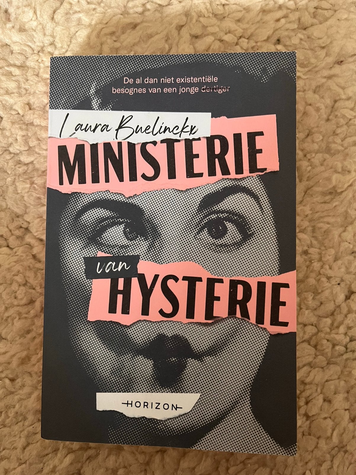 Laura Buelinckx - Ministerie van Hysterie, Enlèvement, Laura Buelinckx
