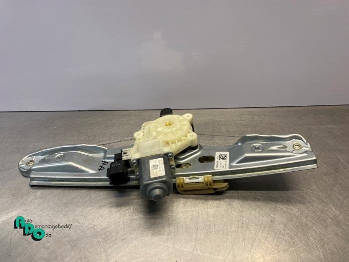Mécanique vitre 4portes arrière droite d'un Ford Focus (Fo, -, 3 mois de garantie, -, -