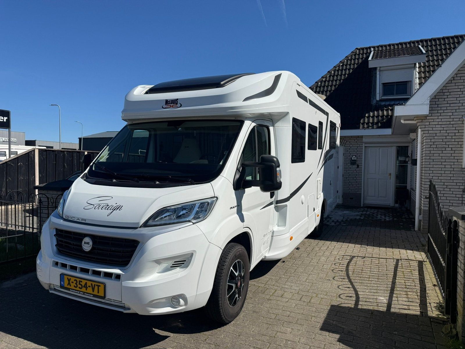 Aussi bon que le nouveau premier propriétaire de Camper, Jusqu'à 4, Boîte manuelle, Airbags, Diesel
