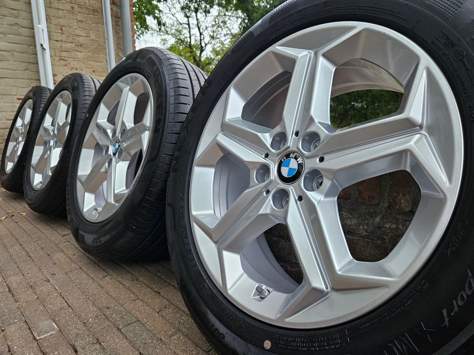 18" BMW X1 iX1 U11 BMW X2 iX2 U10 velgen banden 7,5mm DEMO, 18 inch, Gebruikt, Banden en Velgen, Ophalen of Verzenden
