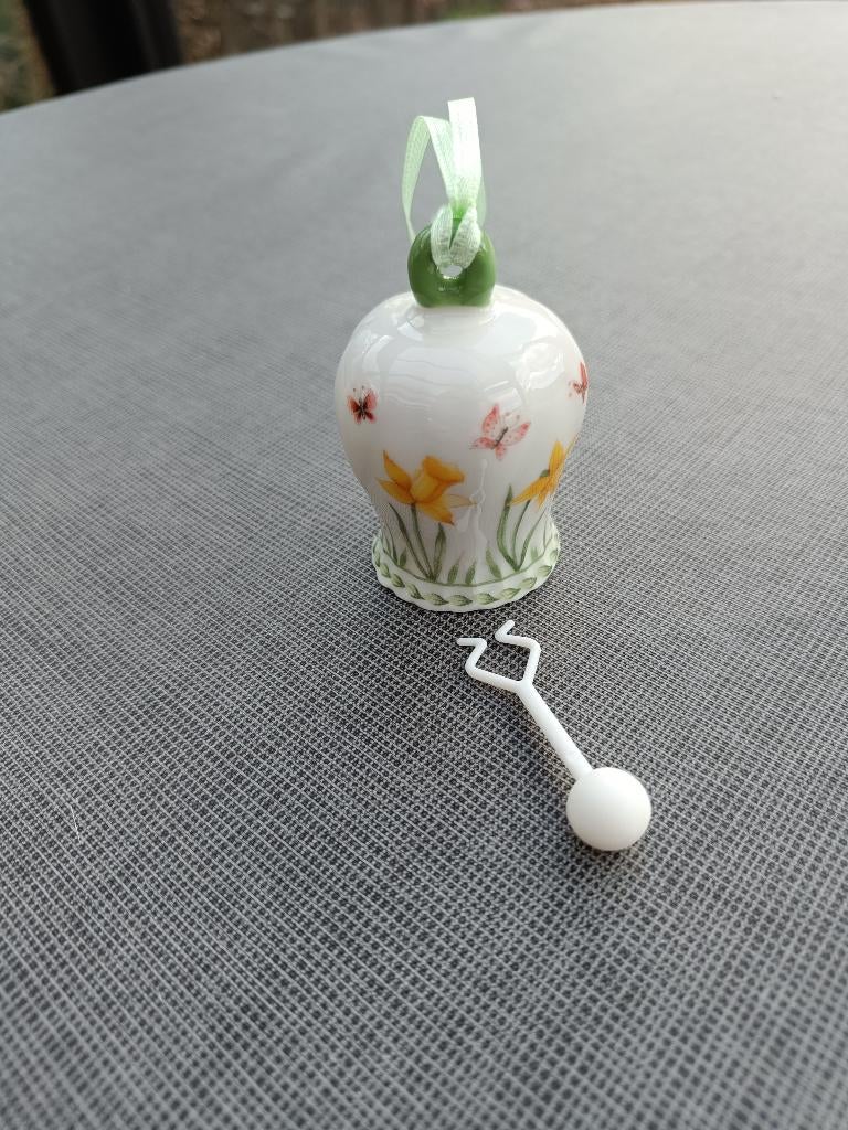 Pasen. Villeroy & Boch. New Flow. Bells. Hoogte: 6 cm., Divers, Enlèvement ou Envoi, Neuf