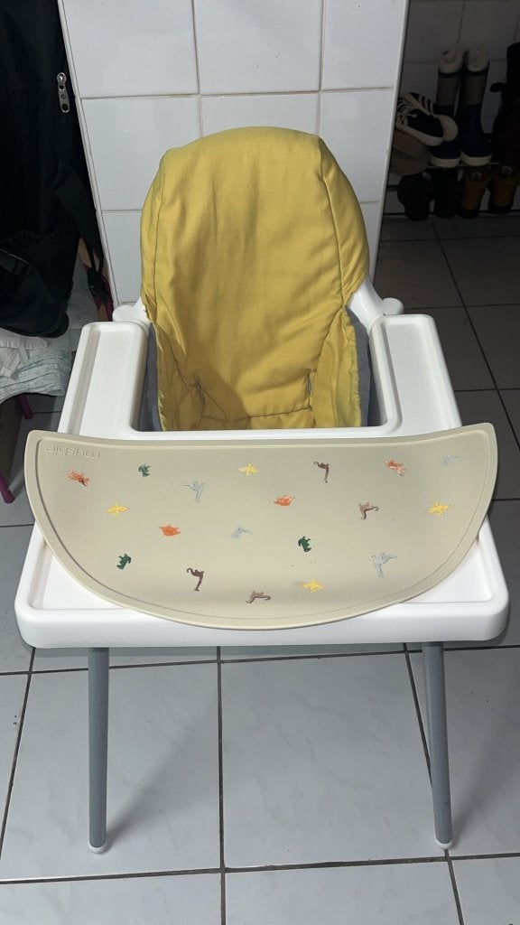 Chaise haute pour enfant avec plateau Ikea Antilop, Enfants & Bébés, Enlèvement, Utilisé, Chaise évolutive, Coulissant