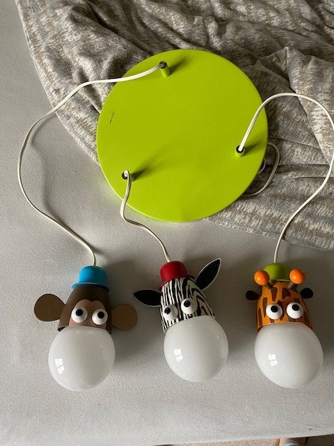 Mooie speelse plafondlamp met diertjes. Zeer goede staat, Huis en Inrichting, Gebruikt, Groen, Ophalen of Verzenden, Plafondlamp