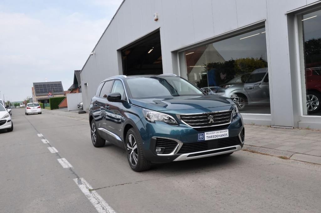 Peugeot 5008 Allure * 7 plaatsen * verw zetels * (bj 2020), Gebruikt, Euro 6, 1199 cc, 7 zetels