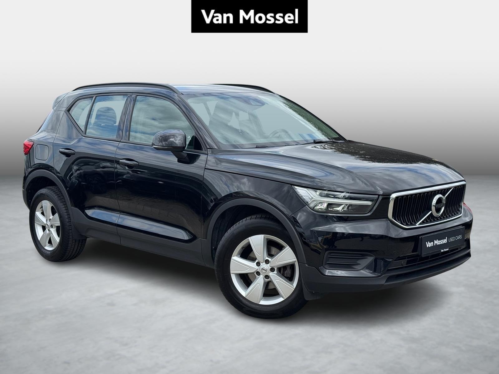 Volvo XC40 T2 Momentum Core, Entreprise, Boîte manuelle, 5 portes, 95 kW