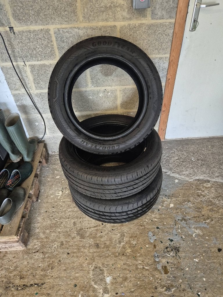 Pneus Goodyear 225/55/18 98v 7mm de profondeurs +475279014, Autos : Pièces & Accessoires, Pneus & Jantes, Pneu(s), Pneus été, 18 pouces