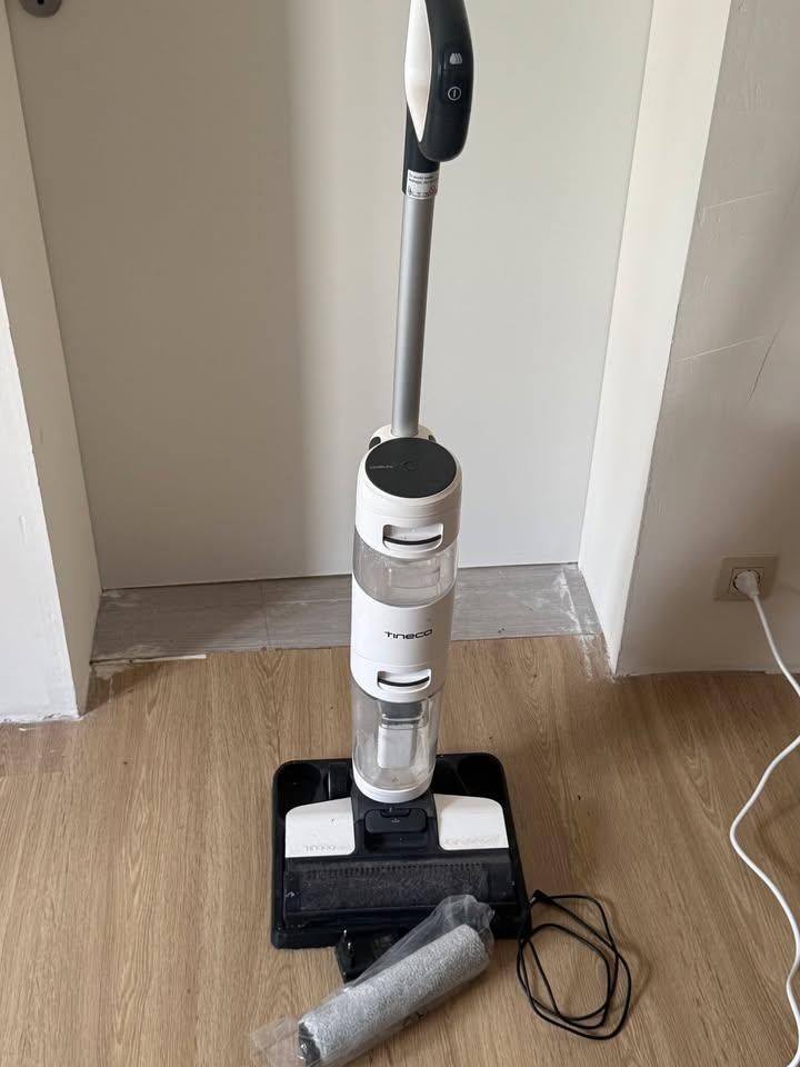 Tineco iFloor 3 Breeze Cordless Wet/Dry Vacuum, Electroménager, Aspirateurs, Enlèvement, Utilisé, Réservoir, Aspirateur