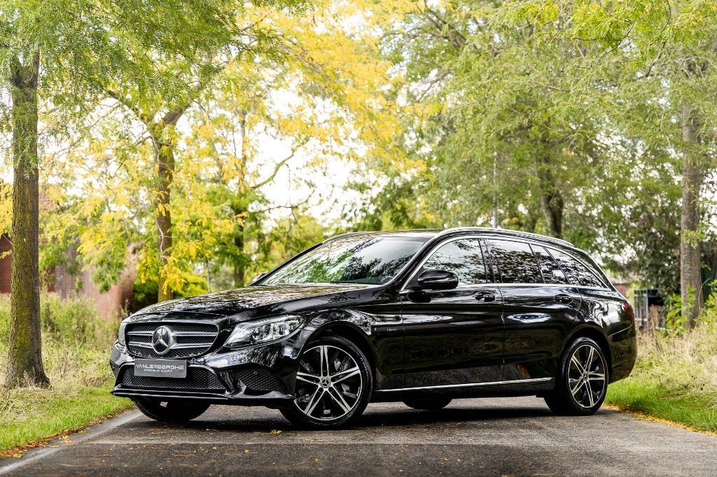 Mercedes C300de Break * Multibeam * PDC * Navi * CarPlay *, Autos, Mercedes-Benz, Euro 6, Entreprise, 35 g/km, Entretenue par le concessionnaire