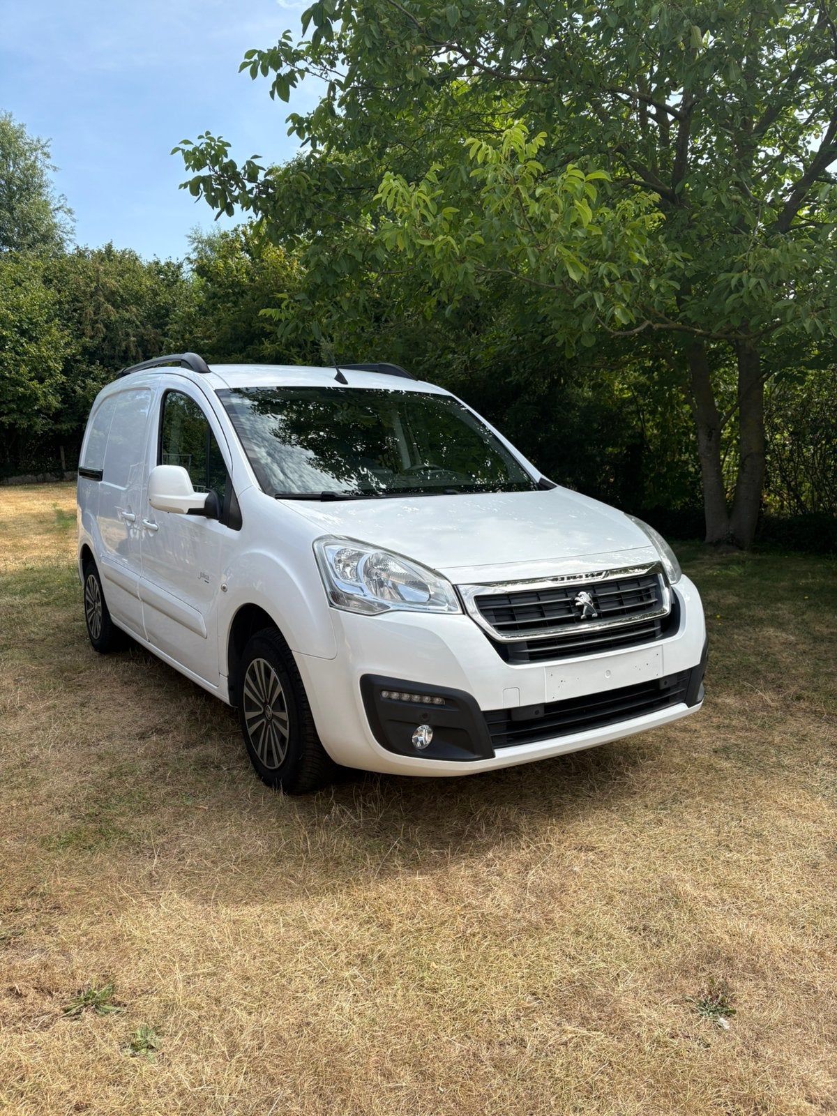 Peugeot Partner 1.6Hdi 2016, Euro 6, Parkeersensor, Wit, Particulier
