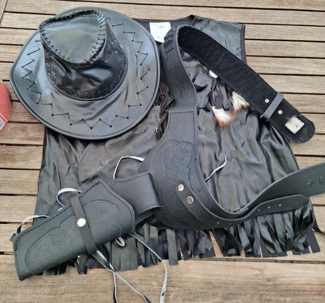 accessoire deguisement, Enlèvement